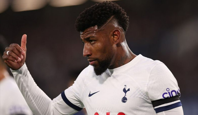 Milan conclui transferência do zagueiro do Tottenham Emerson Royal