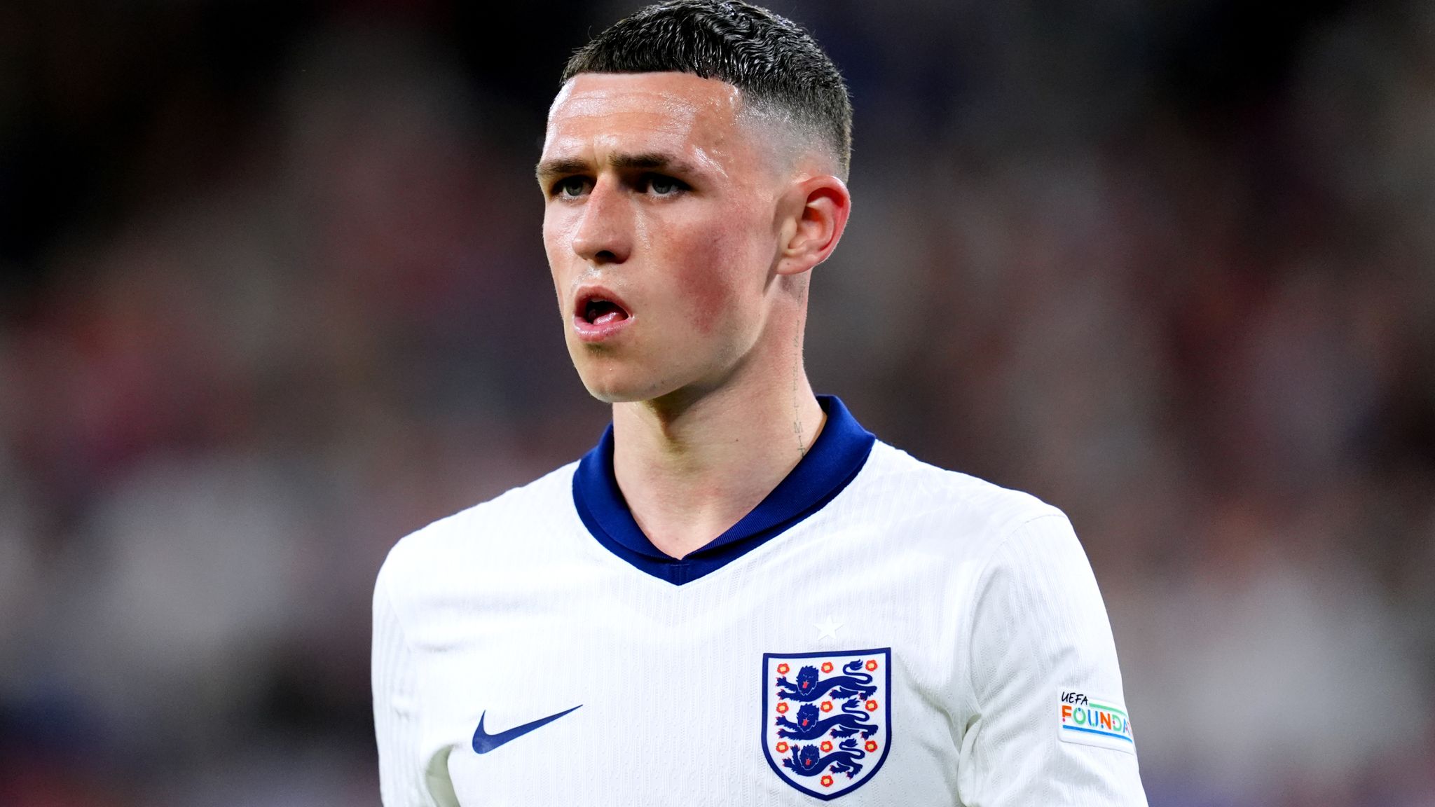 Phil Foden volta à equipe da Inglaterra