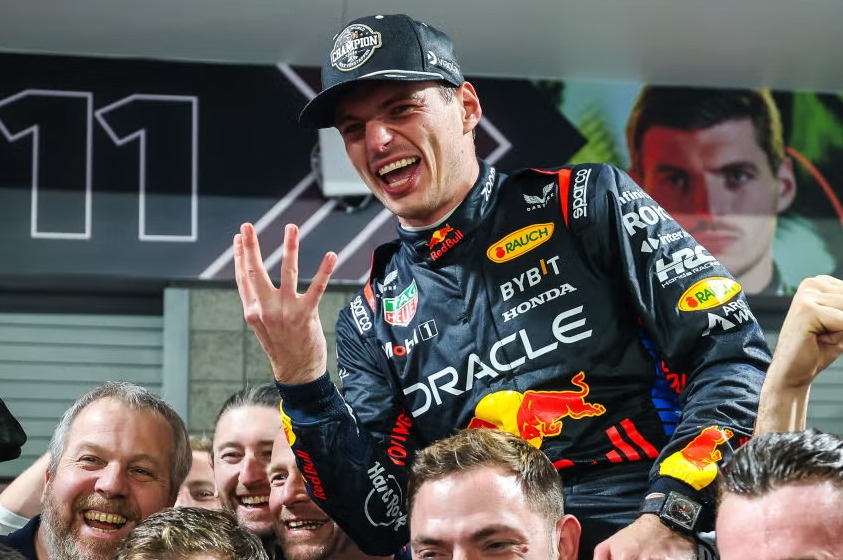 Max Verstappen deixa para trás Ayrton Senna e Nelson Piquet e desabafa após o tetra na F1