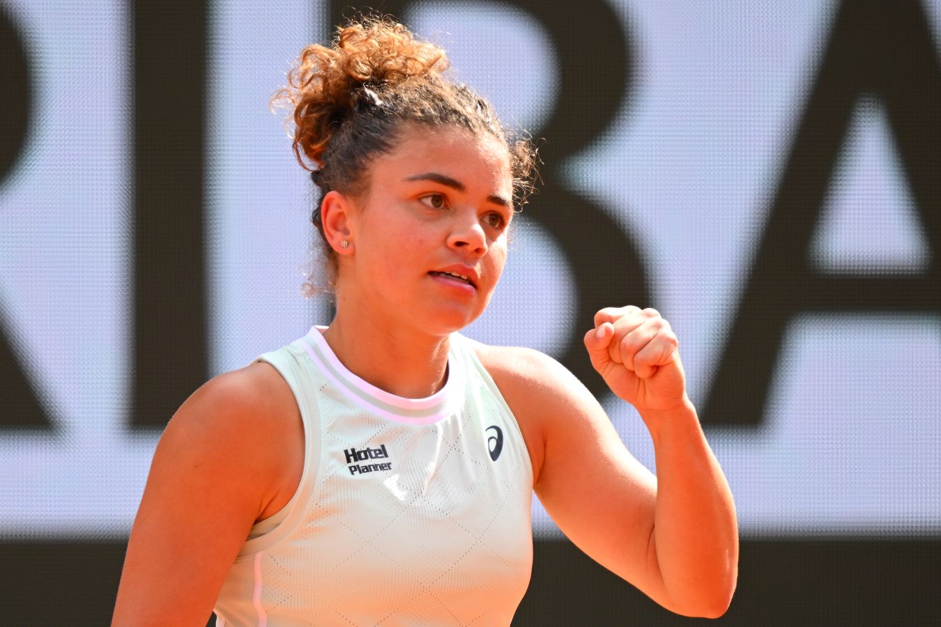 Paolini chega à final de Wimbledon 2024 com uma vitória difícil sobre Vekic