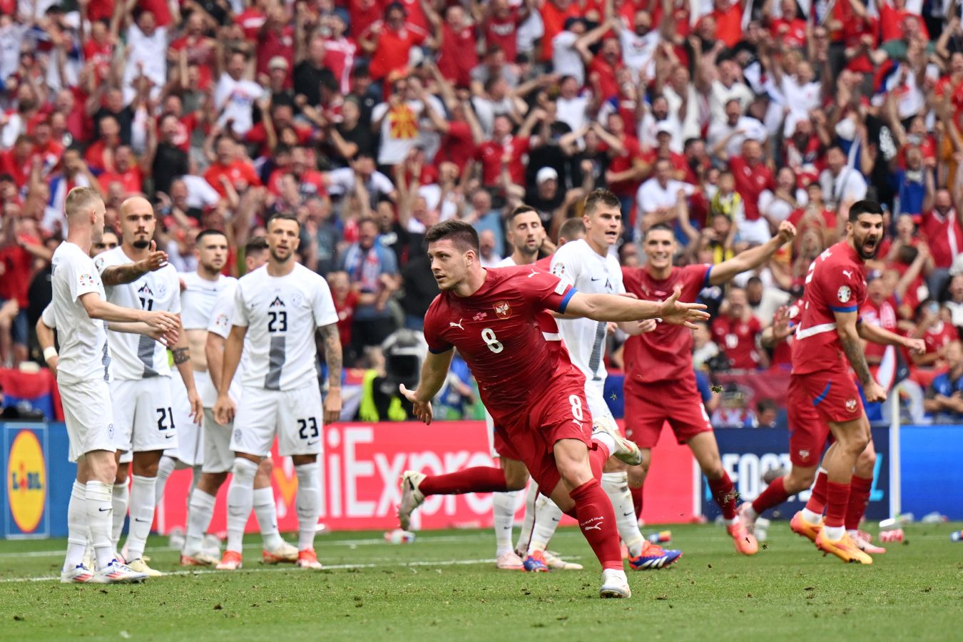 Gol de Luka Jović contra a Eslovênia é o mais tardio e decisivo na história da Eurocopa