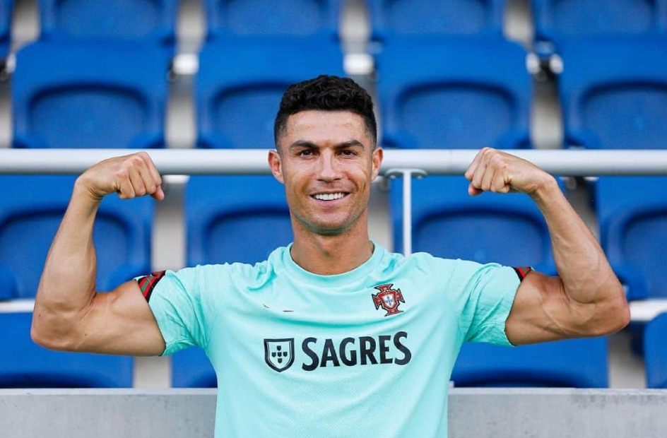 Os 10 jogadores mais bem pagos do mundo na temporada 2024-25; Cristiano Ronaldo é o primeiro