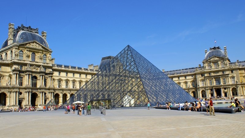 Louvre