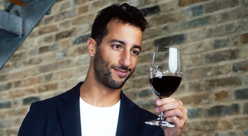 Daniel Ricciardo deixa a Fórmula 1 e investe na DR3, sua linha exclusiva de vinhos