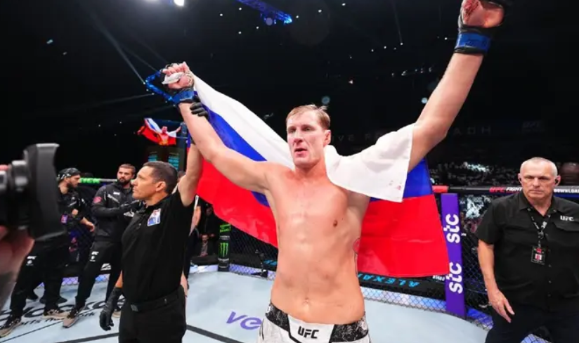 Alexander Volkov vs Cyril Gane Prediction, Betting Tips & Odds │26 OCTOBER, 2024