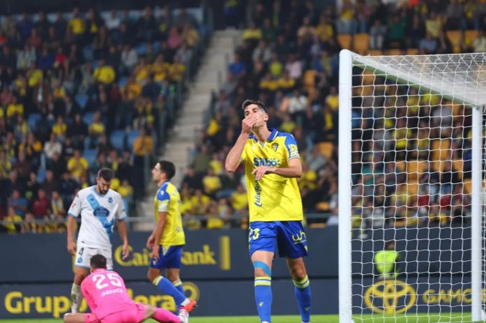 Cadiz vs Eldense Prediction, Betting Tips & Odds │ 4 DECEMBER, 2024