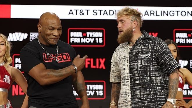 Lewis Believes Mike Tyson Has Chances to Beat Jake Paul