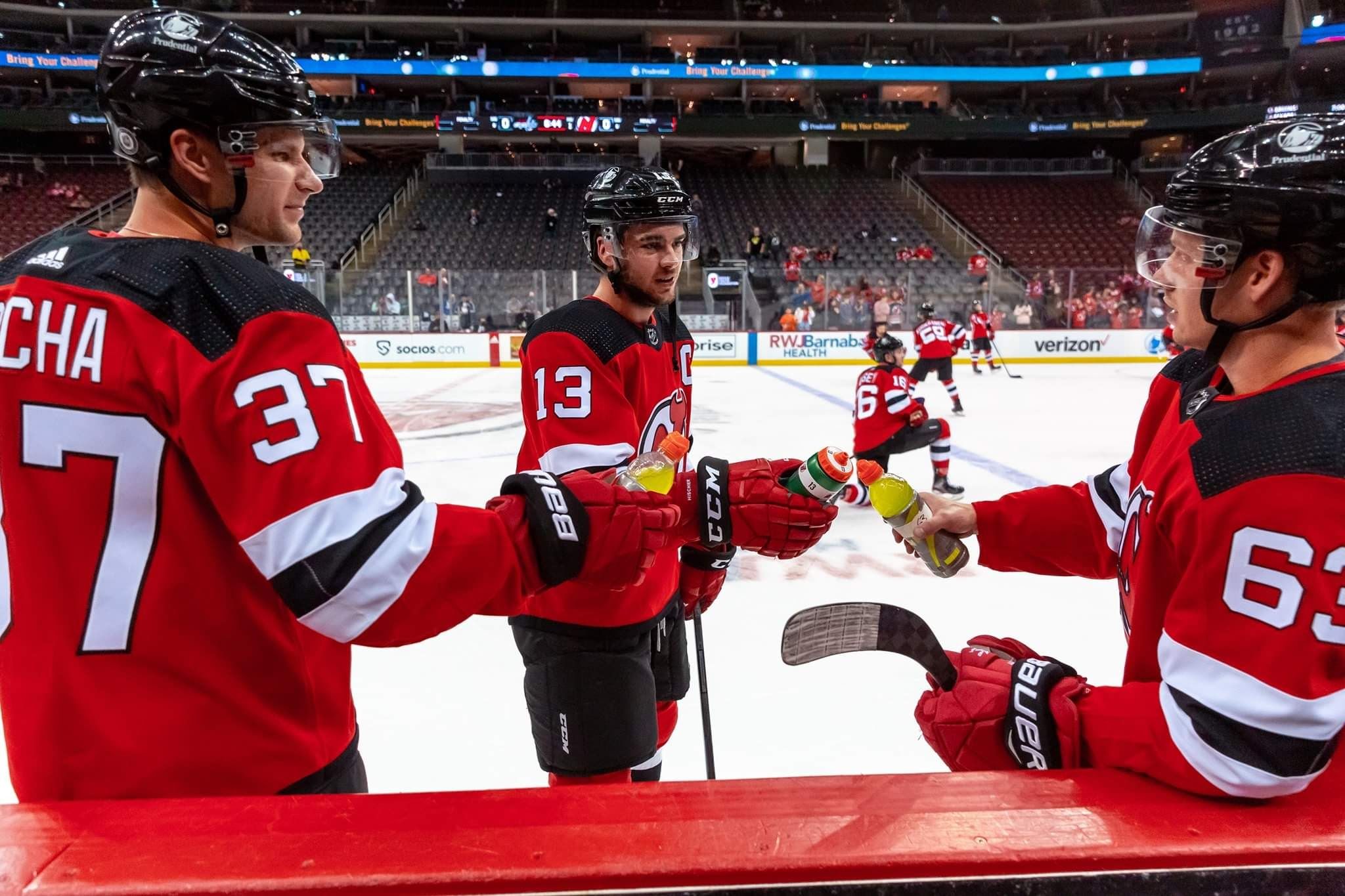 NHL: Devils beat Blackhawks in OT