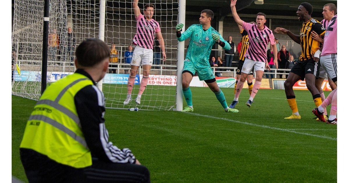 EPL Bans Ball Kids From Quickly Returning The Ball To Players From Throw-Ins