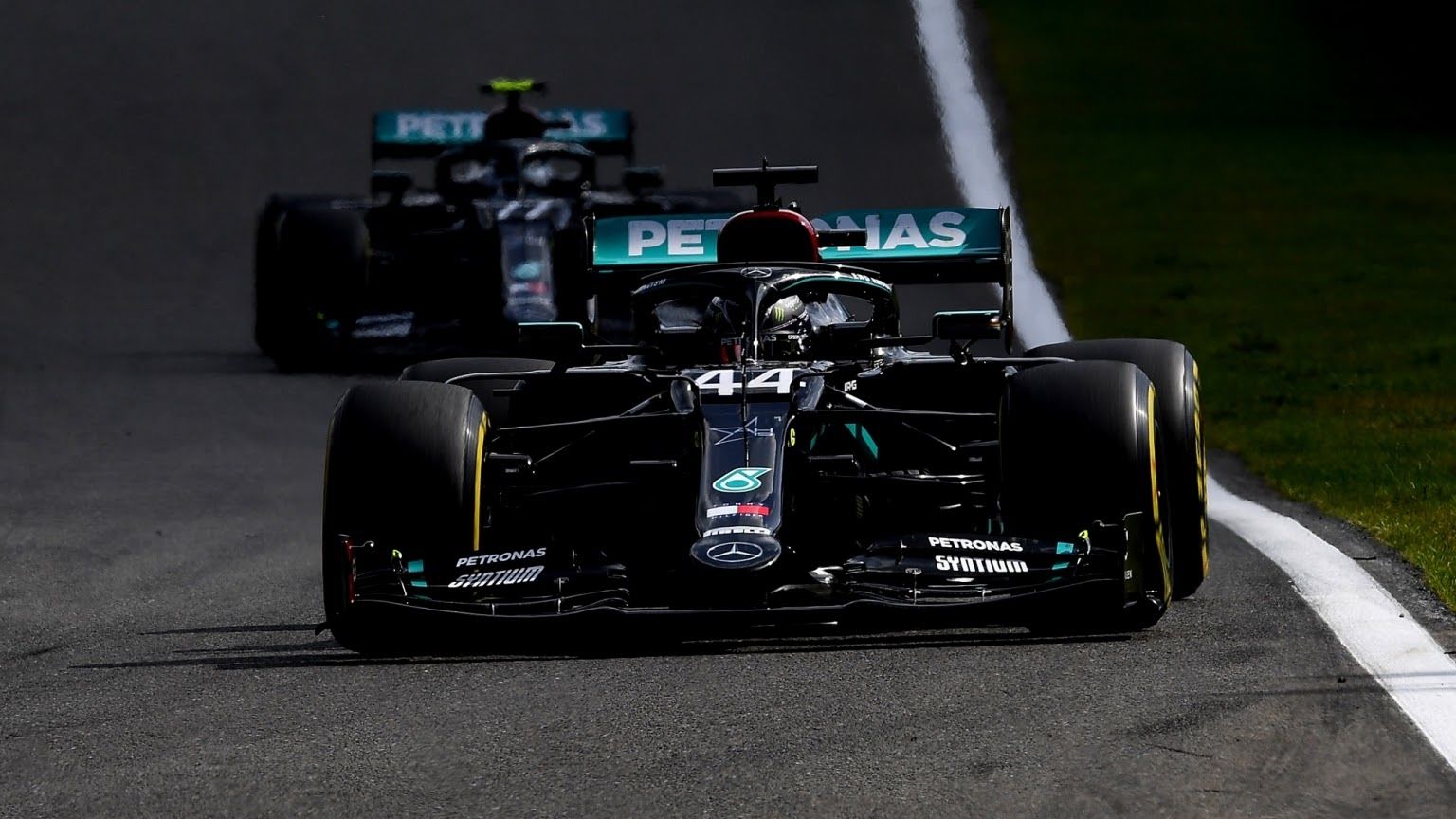 F1: Valtteri Bottas clinches Turkish Grand Prix