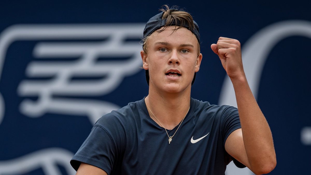 Holger Vitus Nodskov Rune vs. Ugo Humbert Prediction, Betting Tips & Odds │27 OCTOBER, 2022