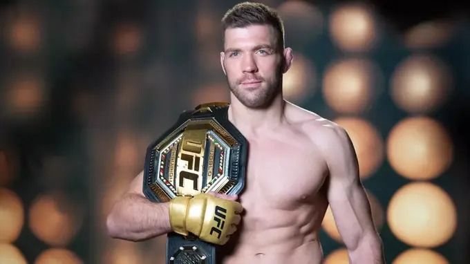 UFC Champion Du Plessis: I Can’t Wait to Take Chimaev’s 0