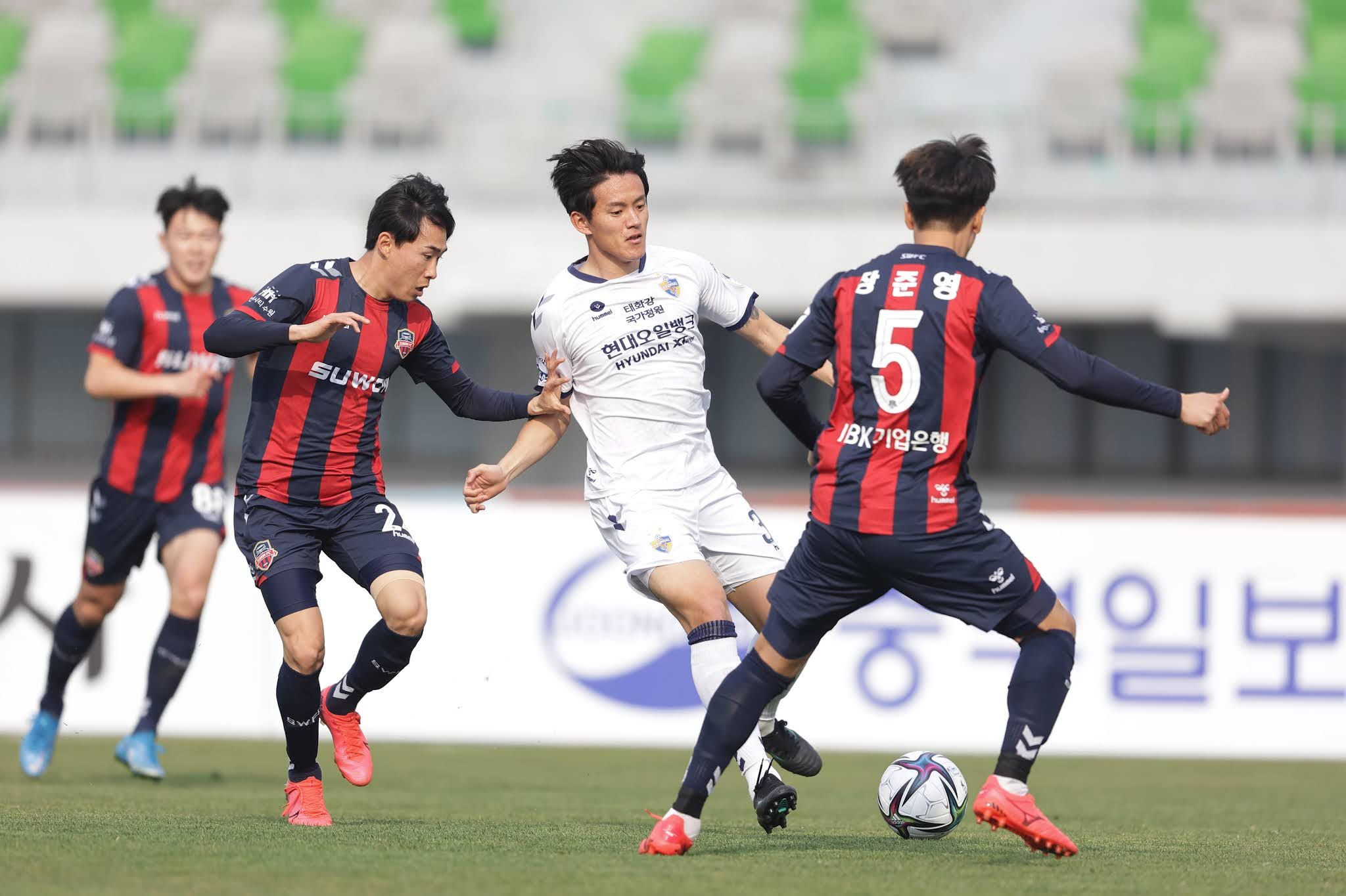 Ulsan HD vs Suwon FC Prediction, Betting Tips & Odds | 06 APRIL 2024