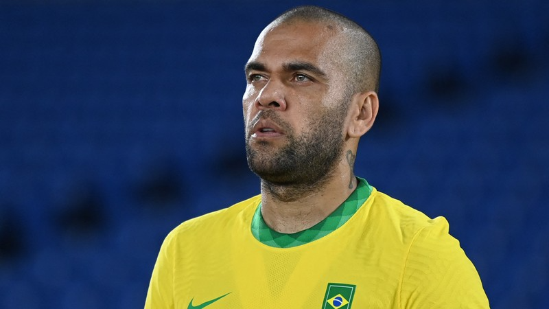 Dani Alves Agrees To Plea Bargain In Sexual Assault Case