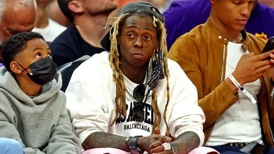 Lil Wayne take shots at Mark Cuban