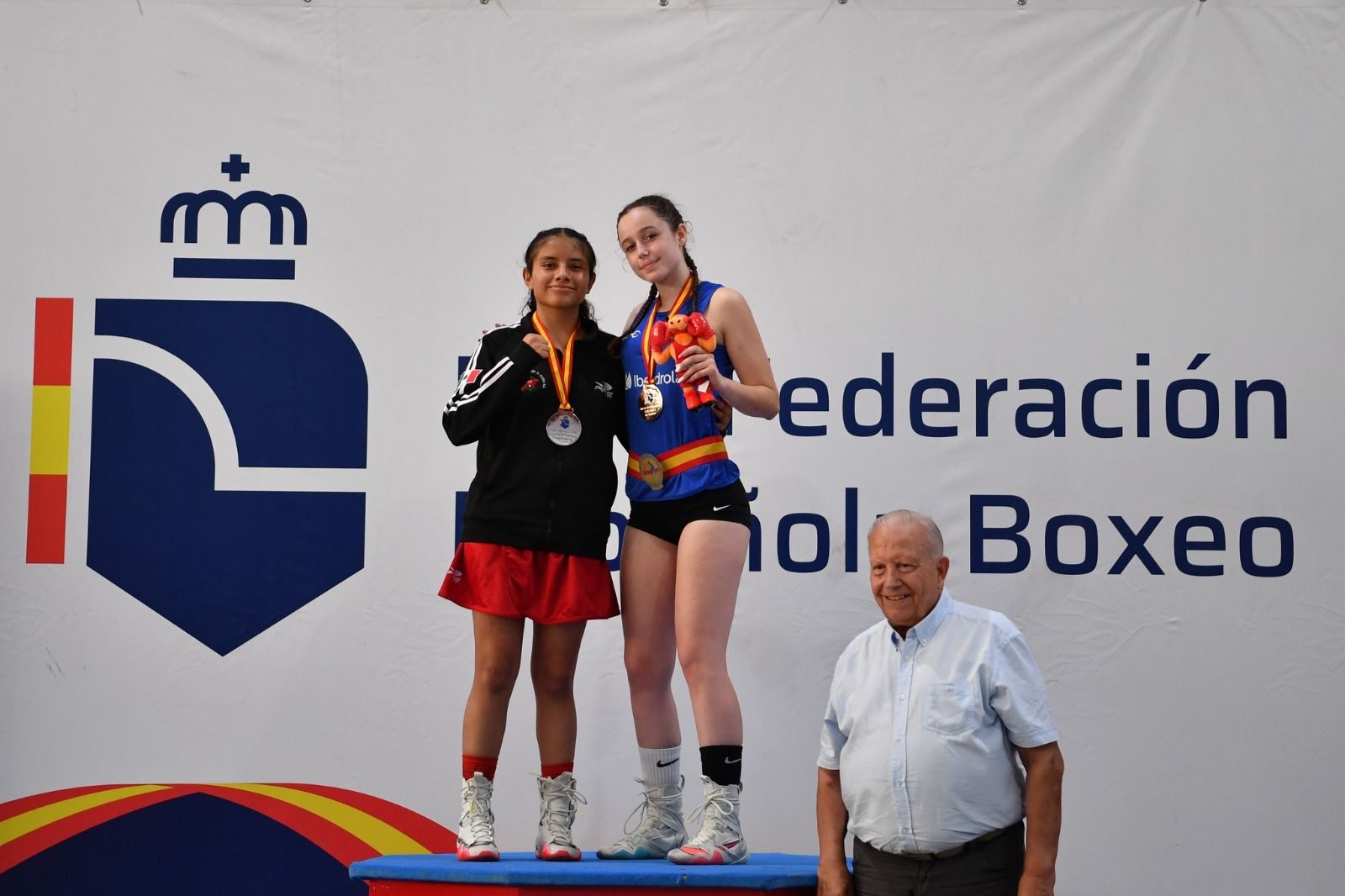 Éxito de las pugilistas mexicanas en el Boxam Internacional en España