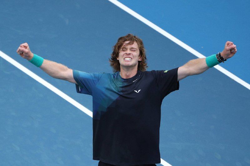 Andrey Rublev vs. Alexandre Muller. Pronóstico, Apuestas y Cuotas│17 de octubre de 2024