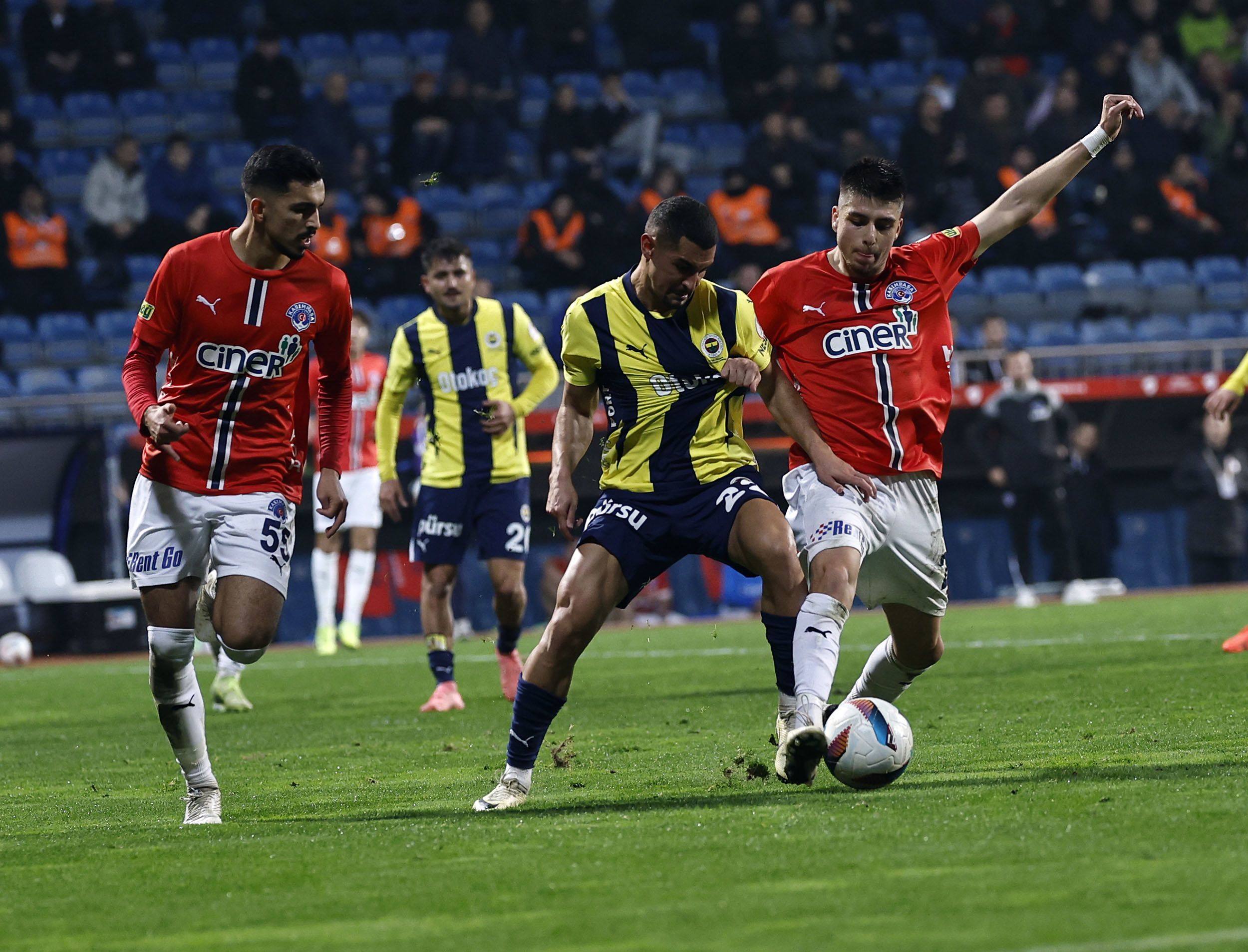 Konyaspor vs Fenerbahce Prediction, Betting Tips & Odds | 13 JANUARY, 2025