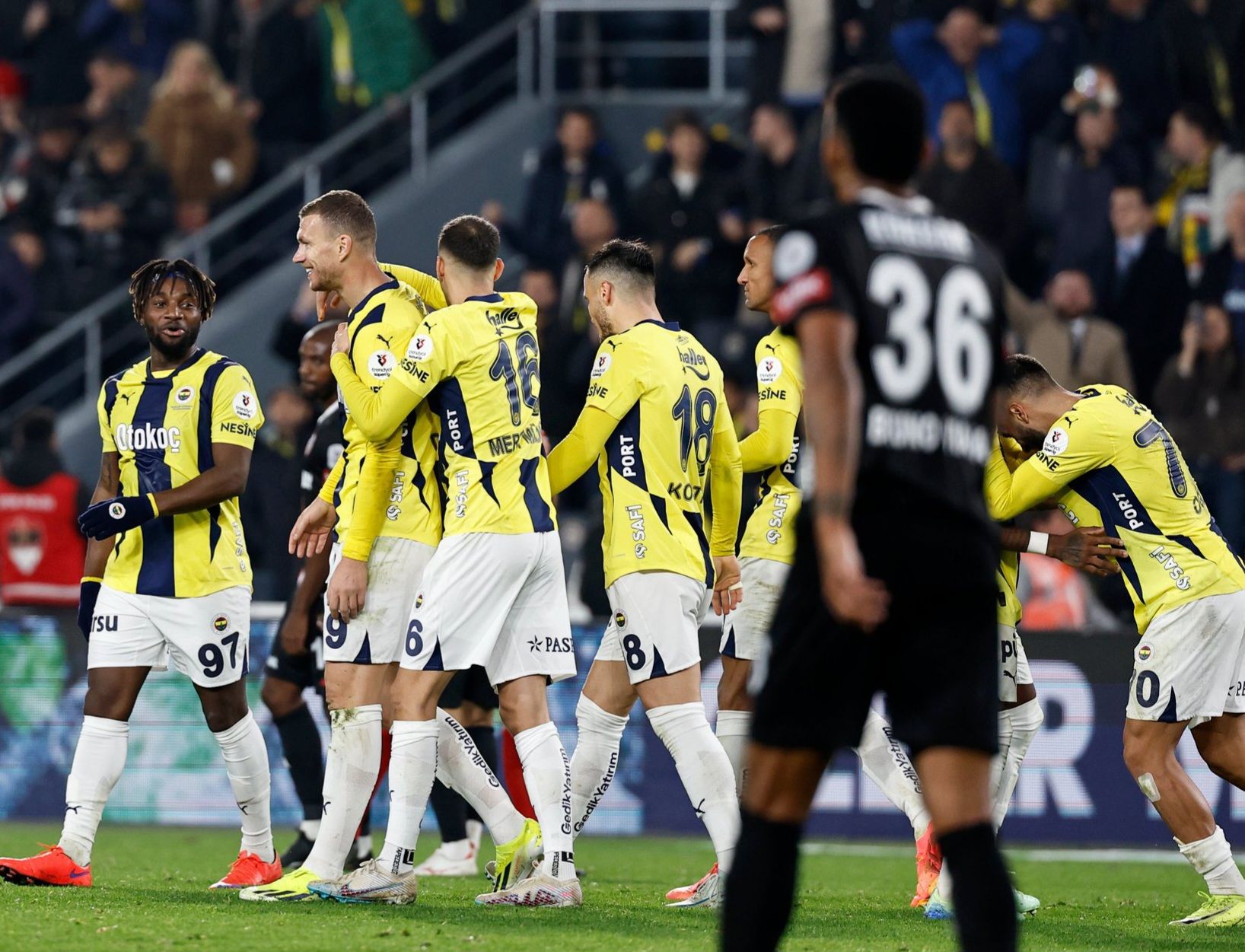 Fenerbahce vs Istanbul Basaksehir Prediction, Betting Tips & Odds | 15 DECEMBER, 2024