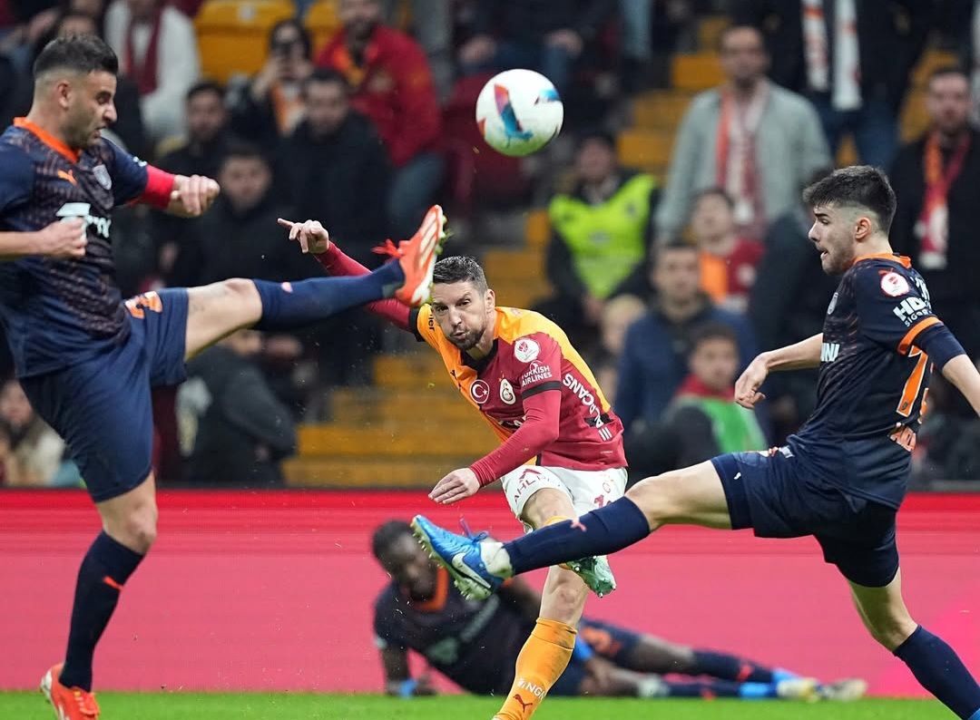 Istanbul Basaksehir vs Galatasaray Prediction, Betting Tips & Odds | 12 JANUARY, 2025