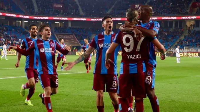 Trabzonspor vs Fatih Karagumruk. Pronóstico, Apuestas y Cuotas│22 de mayo de 2023