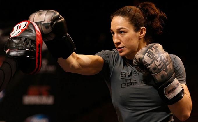 Former UFC belt contender Sara McMann signs with Bellator