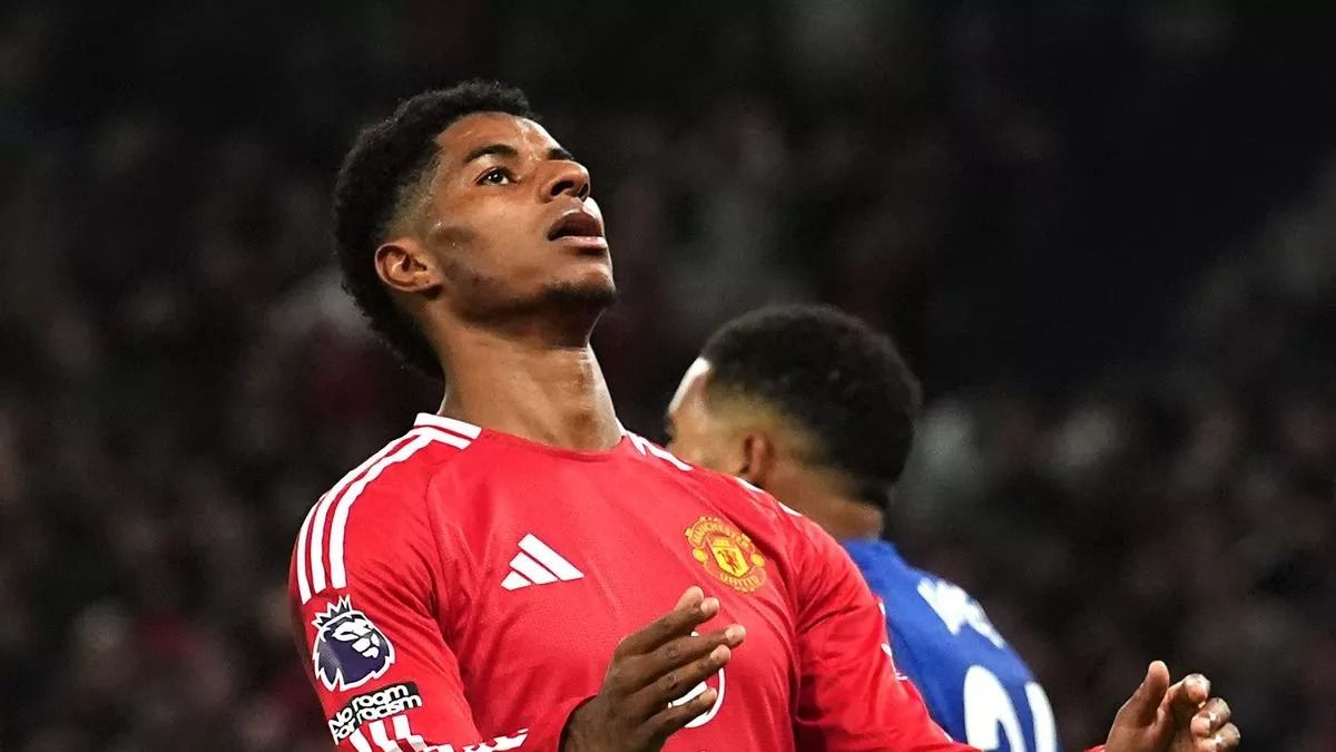 Carragher Urges Manchester United to Sell Rashford