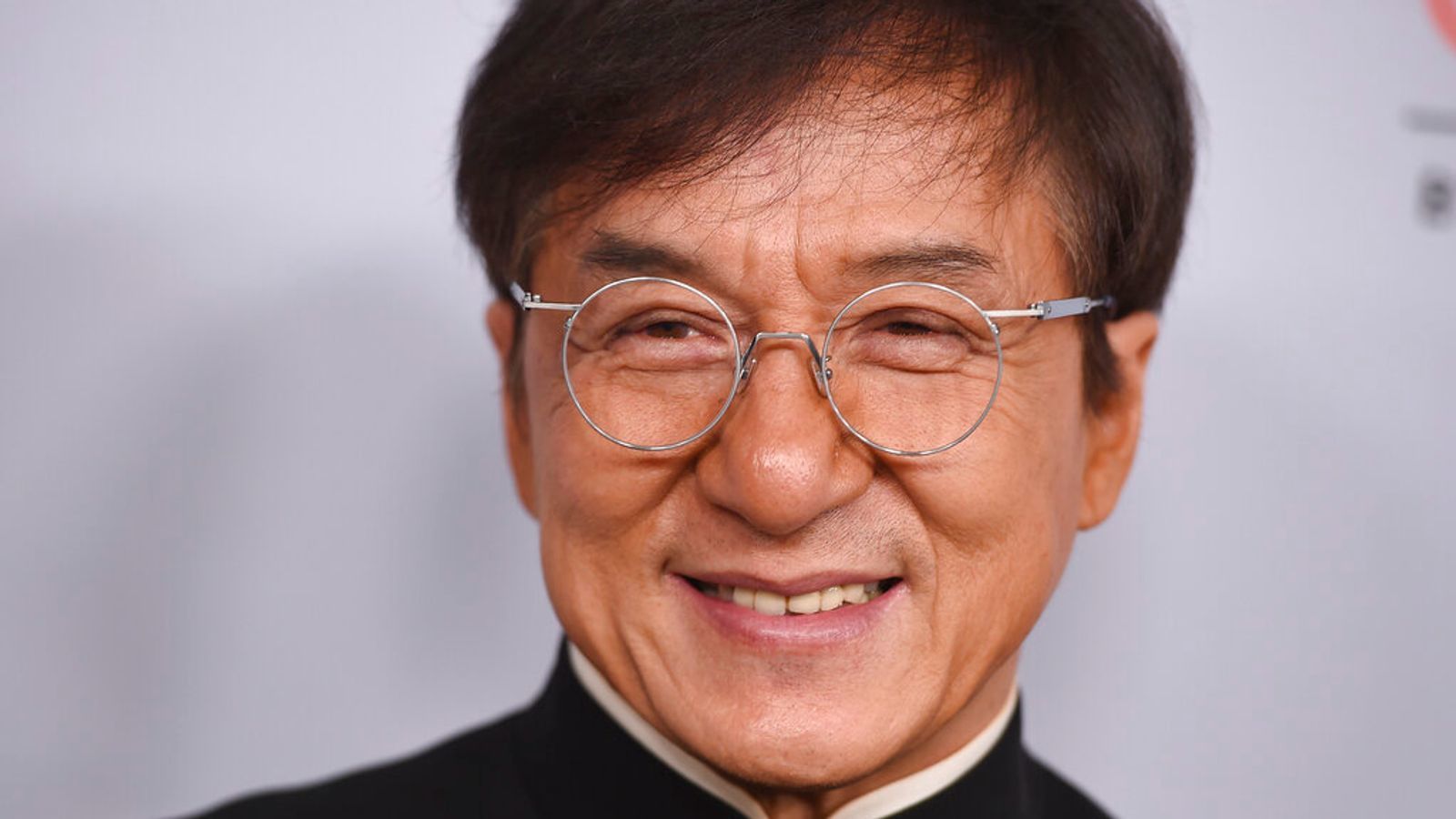 Jackie Chan to Participate in the 2024 Paralympic Torch Relay