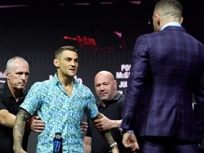 McGregor recommends Poirier to cut off his leg infected with staphylococcus