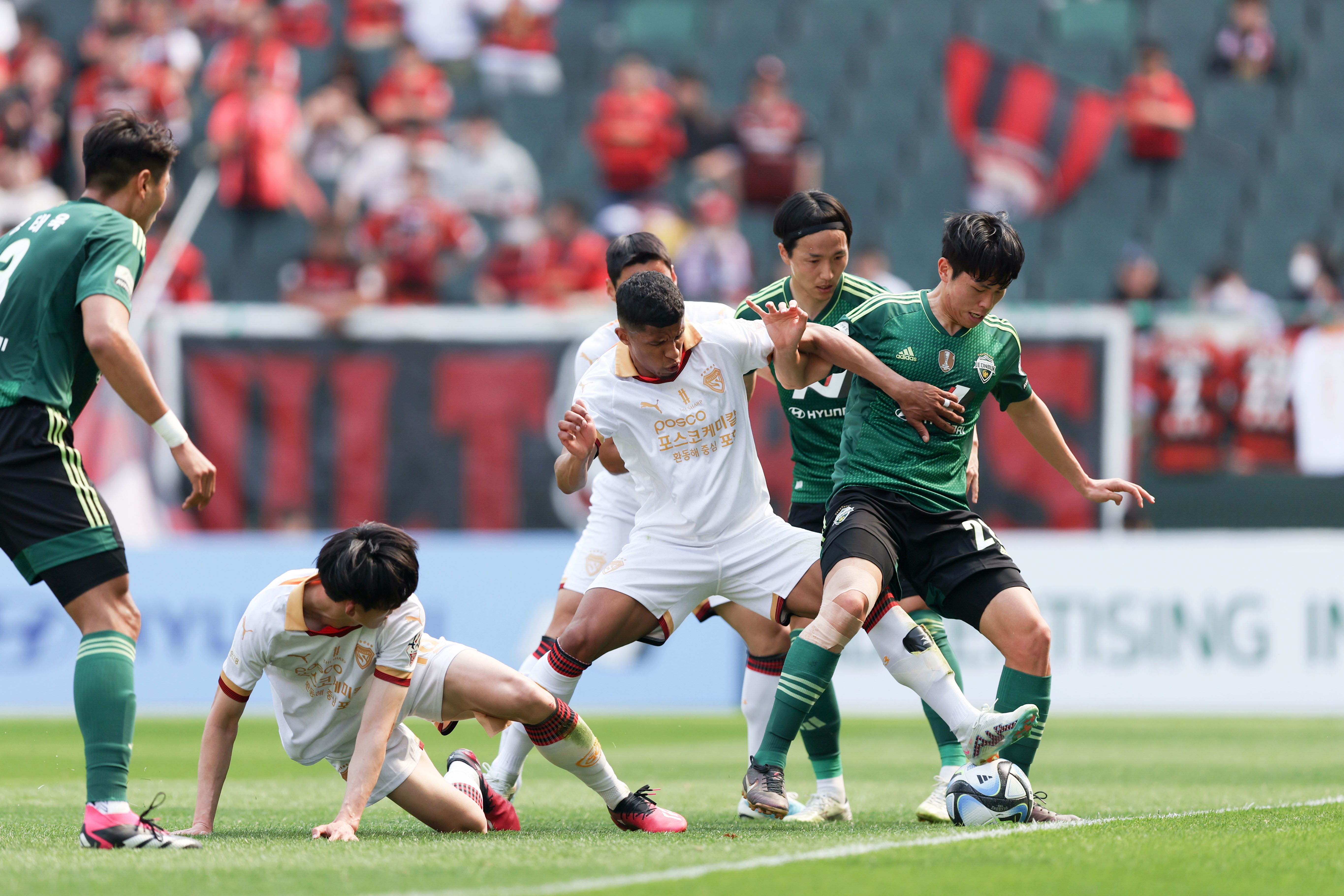 Jeonbuk Motors Hyundai vs Pohang Steelers Prediction, Betting Tips & Odds | 26 JUNE 2024