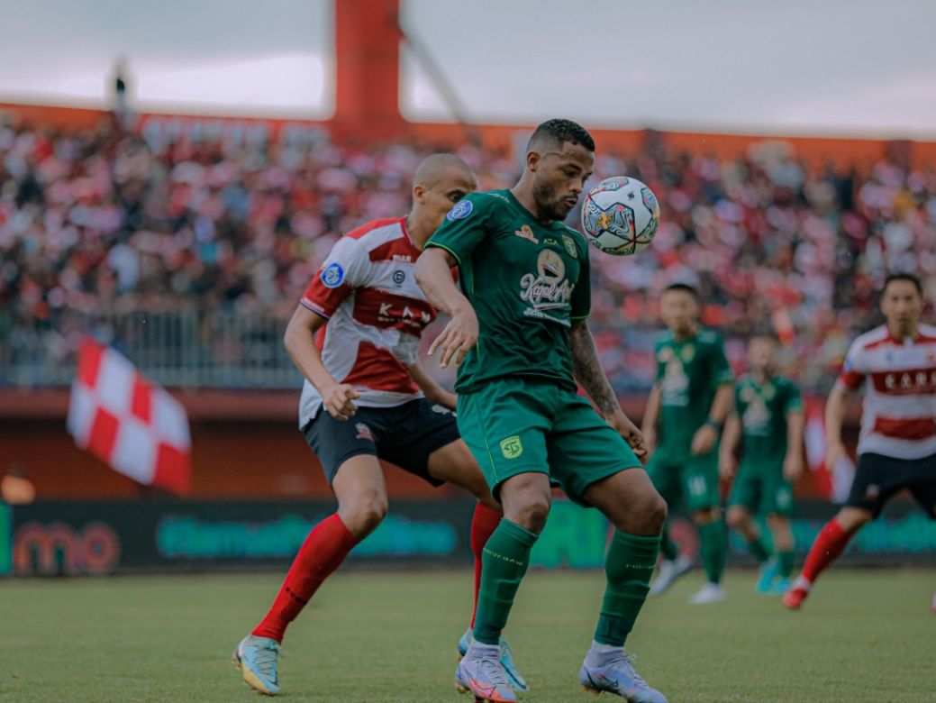 Madura United vs Persebaya Surabaya Prediction, Betting Tips and Odds | 02 DECEMBER 2024